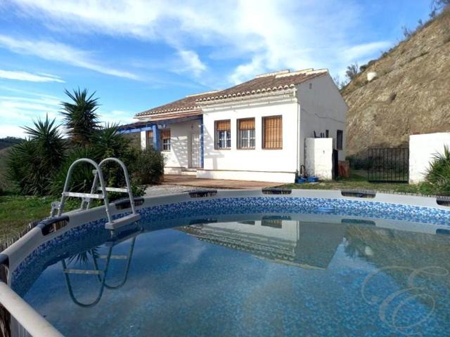 Casa con terreno en venta en Canillas de Aceituno, Canillas de Aceituno photo 0