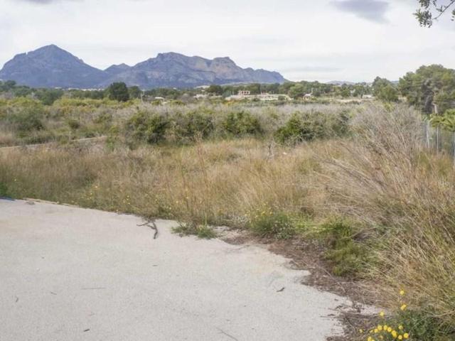 Casa con terreno en venta en Alfaz del Pi photo 0
