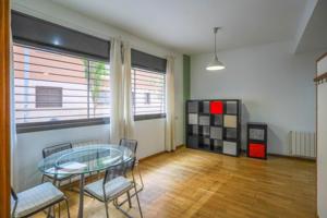 Casa en venta en Barcelona, Hostafrancs photo 0