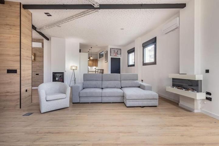 Piso en venta en Granada, Bola de Oro photo 0