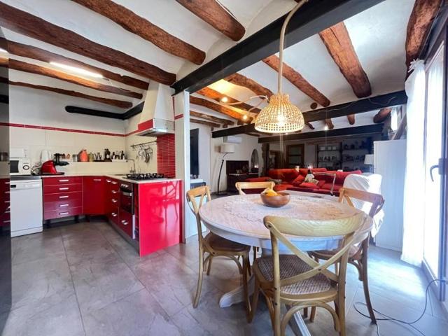 Casa en venta en Sant Martí de Tous, POBLE photo 0