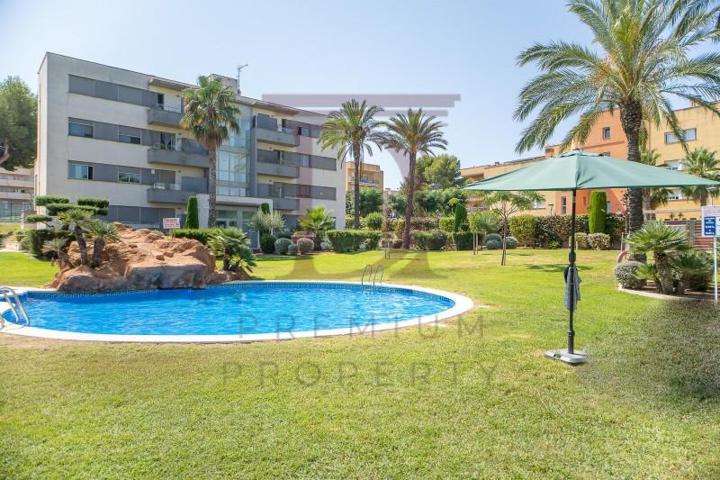 Apartamento en venta en Salou, Cap salou photo 0