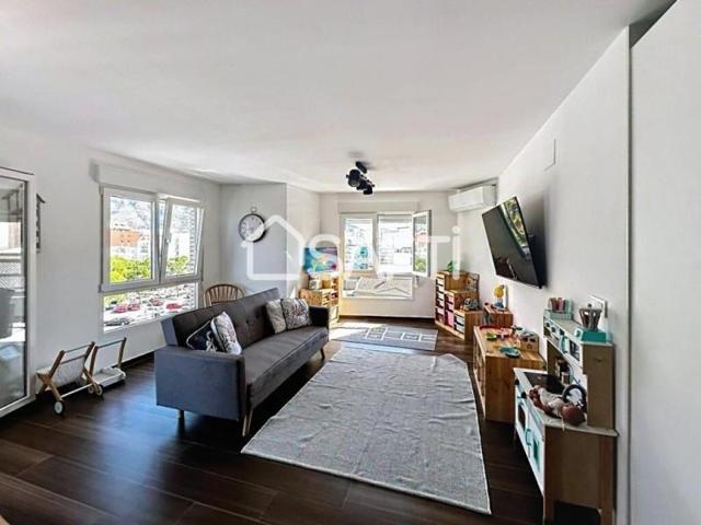 Piso en venta en Denia photo 0