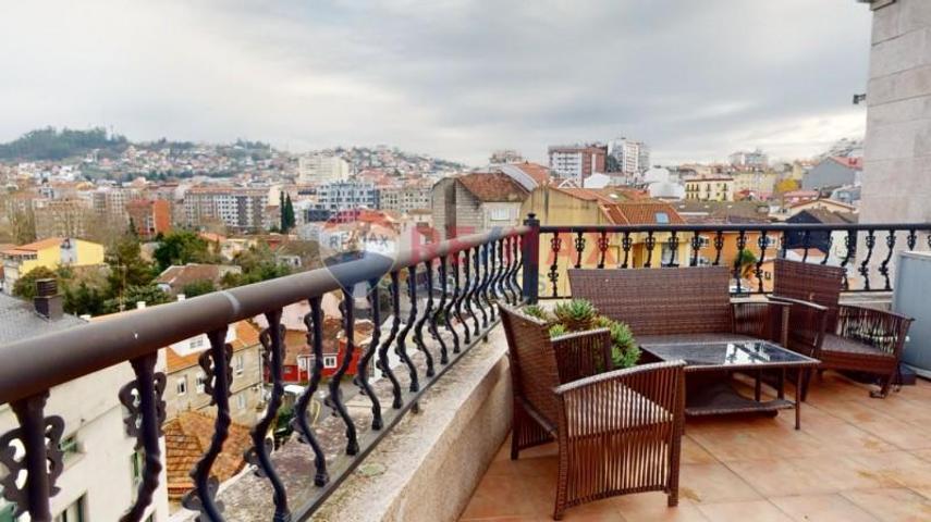 Duplex en venta en Vigo, Travesia de Vigo photo 0