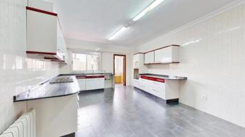 Piso en venta en Torrent, Casco antiguo photo 0