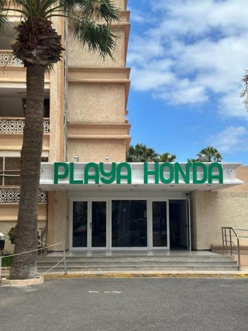 Apartamento en venta en Arona, El Camisón photo 0