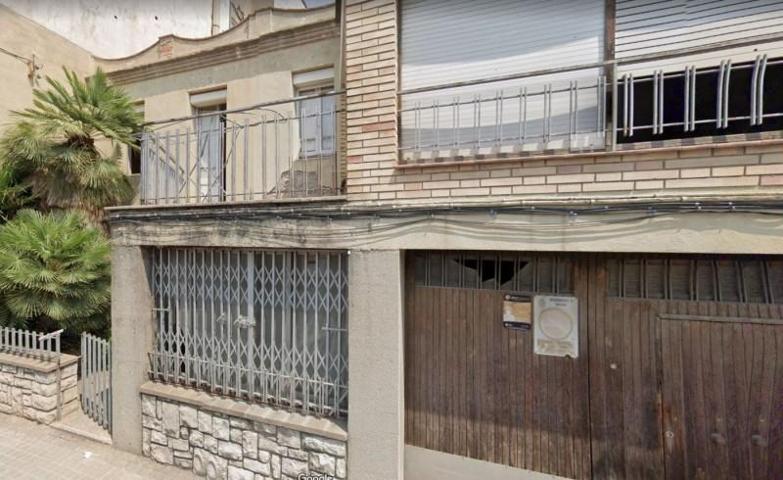 Casa en venta en Igualada, BARRI DEL ST. CRIST photo 0
