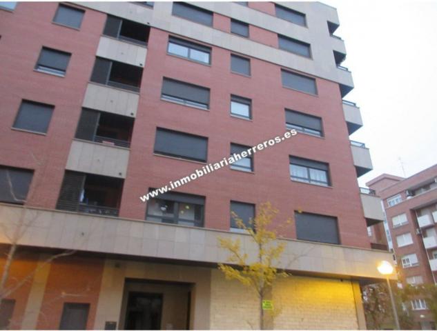 Local comercial en venta en Logroño, Piqueras photo 0