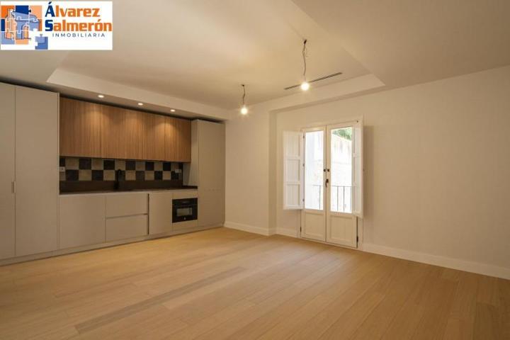 Piso en venta en Granada, Albaicín photo 0