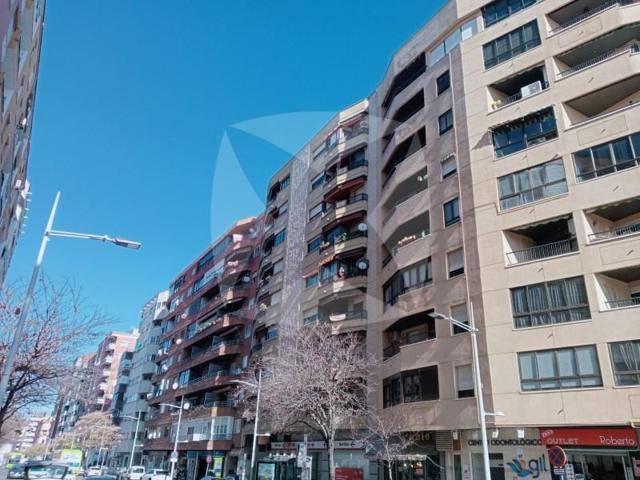 Piso en venta en Badajoz photo 0