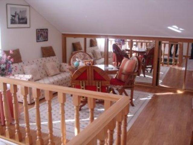 Chalet en venta en Laguna de Negrillos, Benamariel photo 0