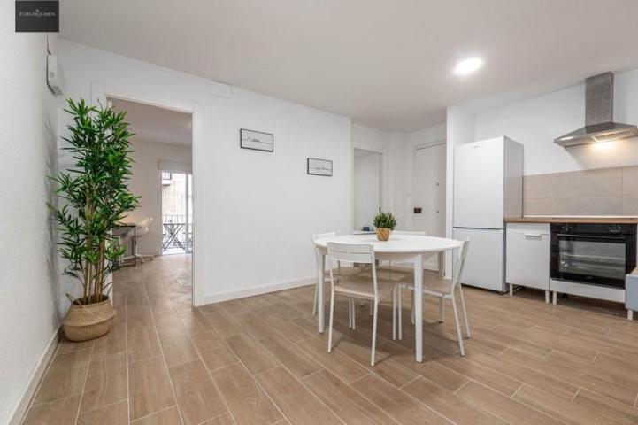 Piso en venta en Granada, Zaidín photo 0