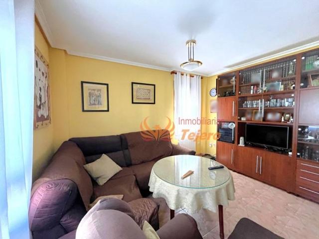 Casa en venta en Cáceres, Plaza de italia photo 0