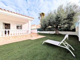Chalet en venta en Deltebre, Riumar photo 0