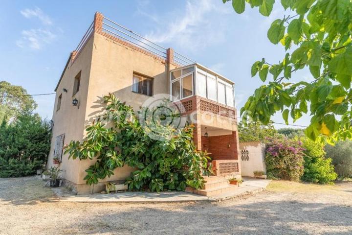 Casa con terreno en venta en Reus, Llevant photo 0