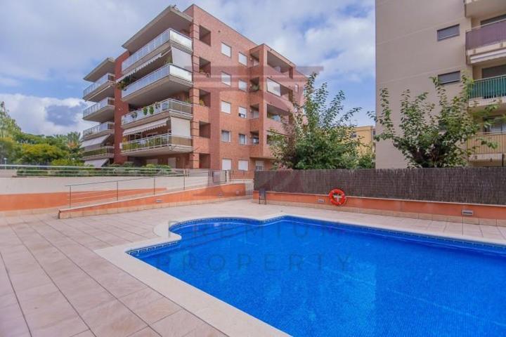 Piso en venta en Salou, Barenys photo 0