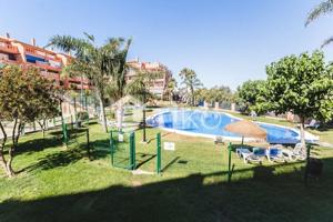 Piso en venta en Almerimar photo 0