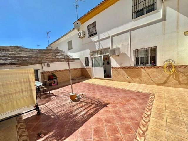 Adosada en venta en Antequera, S. Antonio - Girón - Pl.Castilla photo 0