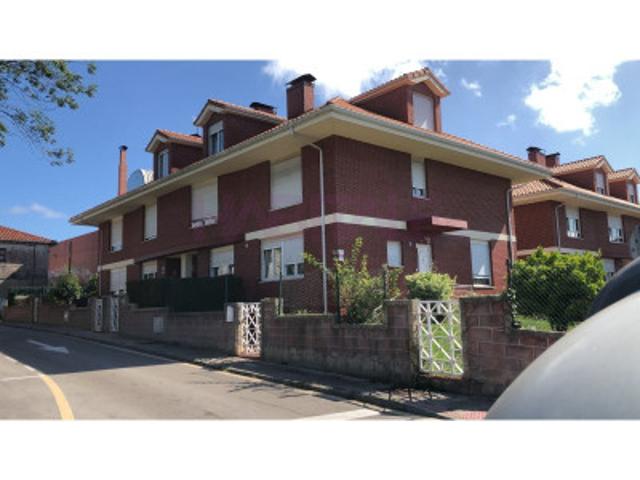 Chalet en venta en Camargo photo 0