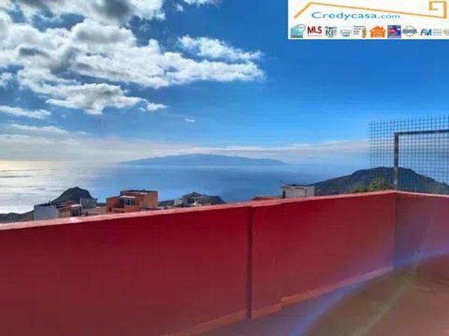 Casa con terreno en venta en Guía de Isora, Chío-Chiguergue photo 0