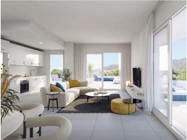 Planta baja en venta en Fuengirola, Los Pacos photo 0