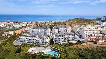 Piso en venta en Manilva, Puerto de la Duquesa photo 0