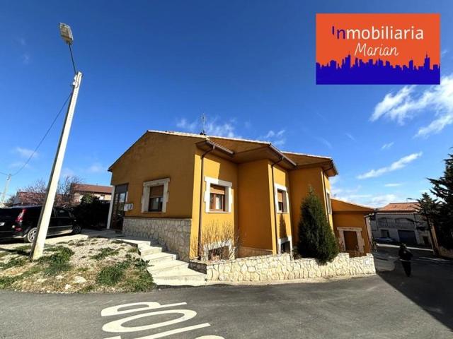 Chalet en venta en Fuentelcésped, Calle del Hospital, 09471 photo 0
