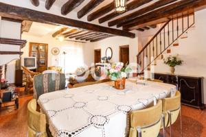 Casa en venta en Faraján photo 0