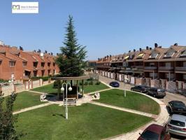 Chalet en venta en San Andrés del Rabanedo, Trobajo del camino photo 0