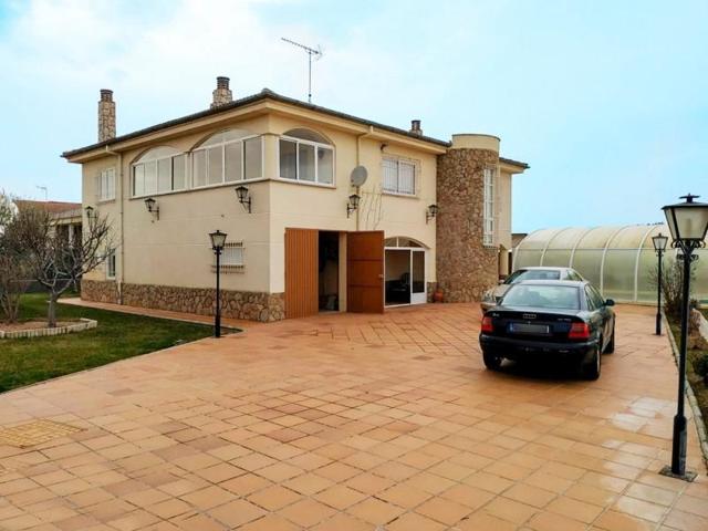Chalet en venta en Castellanos de Villiquera, Urbanización el porvenir photo 0