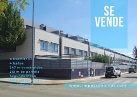 Adosada en venta en Ciudad Real, Hospital General photo 0