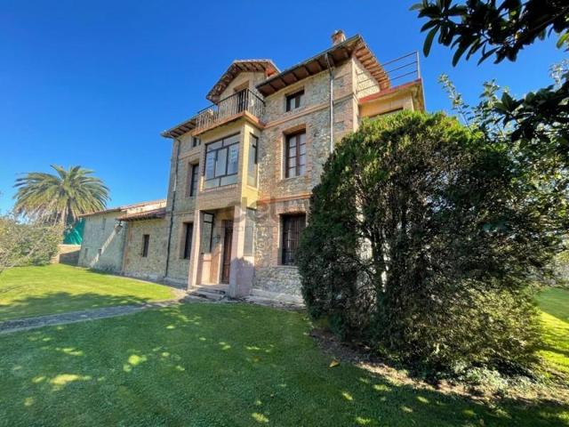 Casa en venta en Corvera de Toranzo, Corvera photo 0