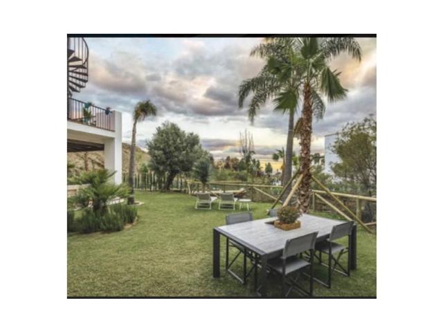 Apartamento en venta en Benahavís photo 0