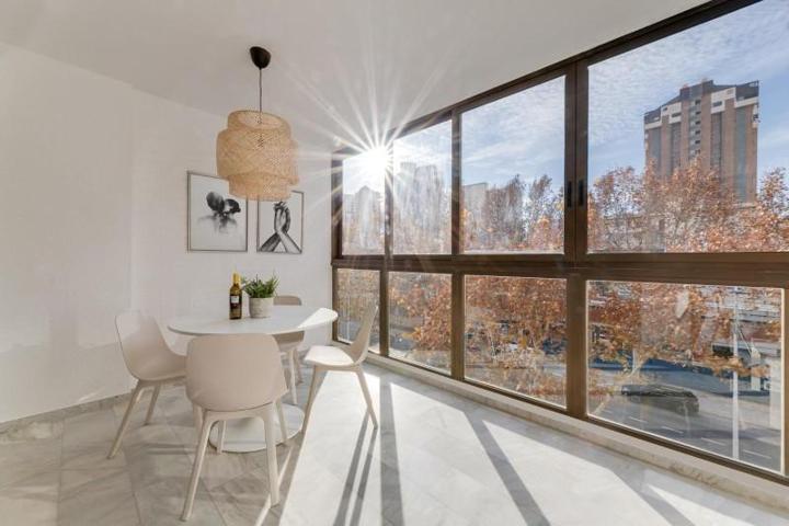 Apartamento en venta en Benidorm, Avenida del Mediterraneo photo 0