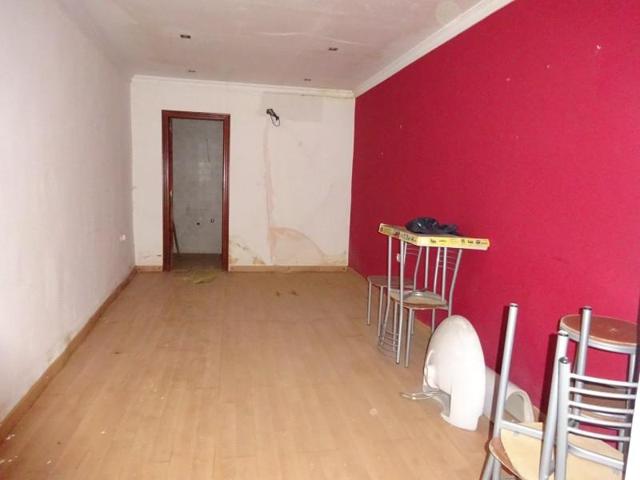 Local comercial en venta en Villarreal, Madrigal photo 0