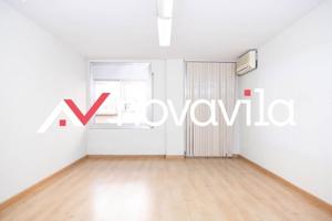 Entresuelo en venta en Viladecans, Rambla photo 0