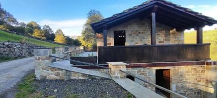 Chalet en venta en San Pedro del Romeral, Vegaloscorrales photo 0