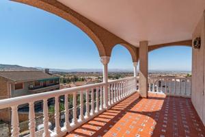 Bungalow en venta en Jun, Jun photo 0