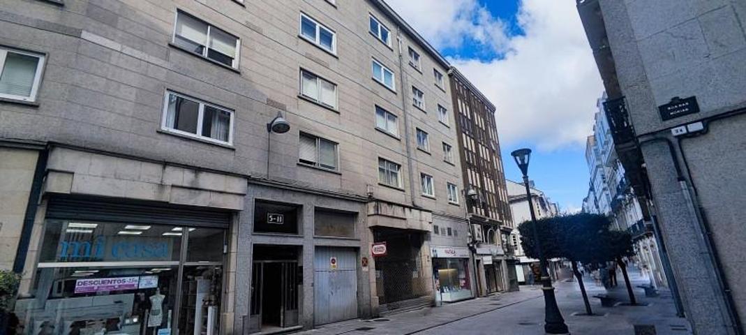 Piso en venta en Lugo, Centro photo 0