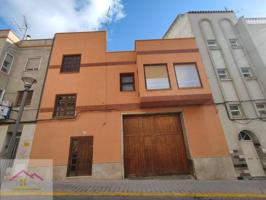 Casas de pueblo en venta en Alcalà de Xivert photo 0