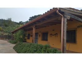 Casa con terreno en venta en Agudo photo 0