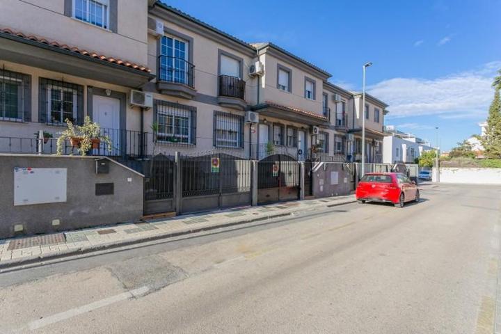 Casa en venta en Maracena, Zona metropolitana photo 0