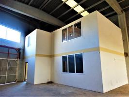 Nave industrial en venta en El Vendrell photo 0