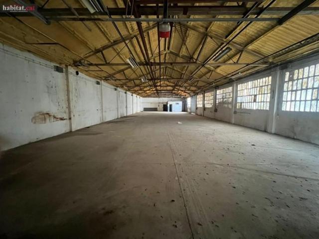 Nave industrial en venta en Vilanova i la Geltrú, La Bobila photo 0