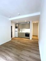 Piso en venta en Barcelona, Sants - Rambla Badal photo 0