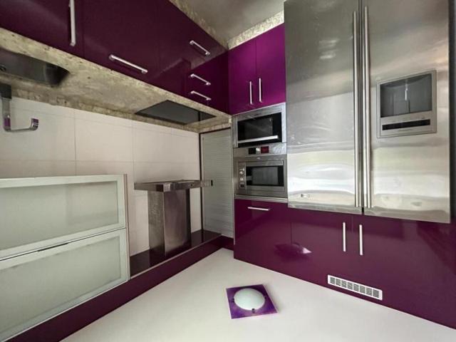 Piso en venta en Santiago de Compostela photo 0