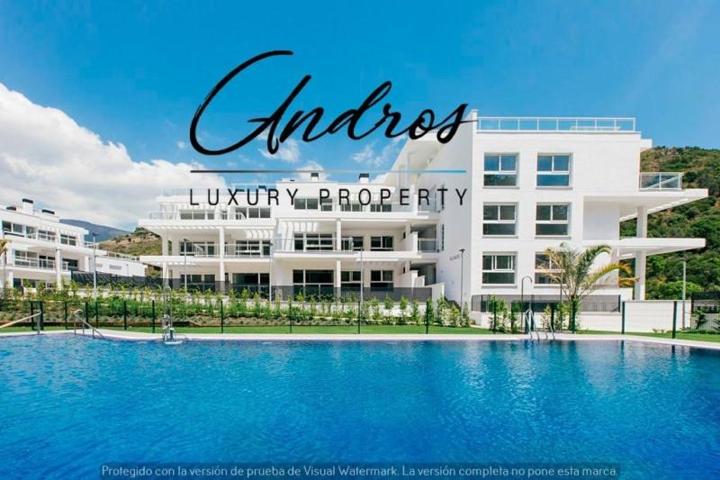 Planta baja en venta en Benahavís, Benahavís photo 0