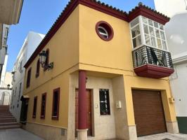 Adosada en venta en Chiclana de la Frontera, Centro urbano photo 0