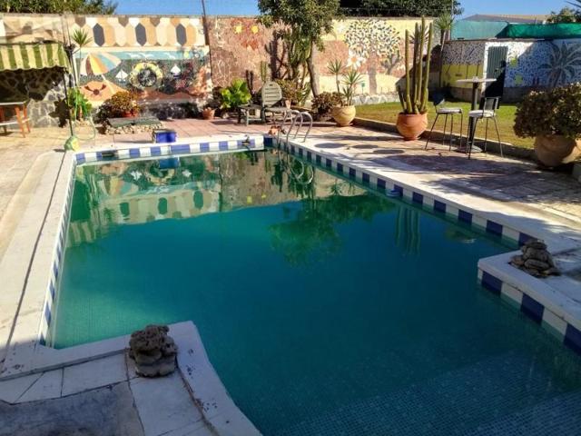 Casa con terreno en venta en Chipiona, Playa Montijo photo 0