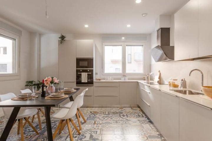 Piso en venta en Berrioplano-Berriobeiti, Pamplona-Iruña photo 0